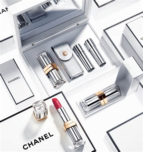 chanel 2022彩妝|Chanel 31 le rouge.